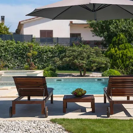 Gambin Holiday home *
