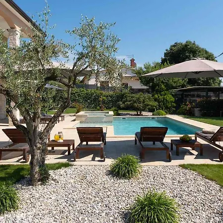Holiday home Gambin *