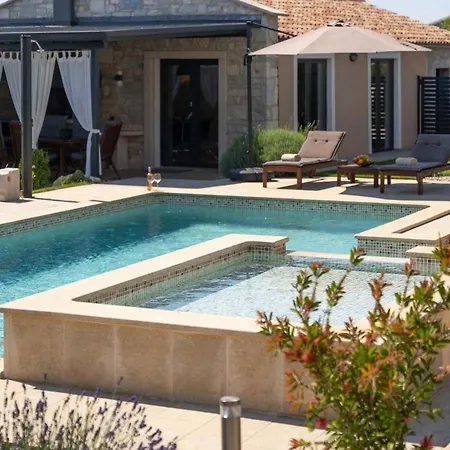 Gambin Holiday home *